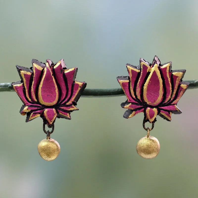 Handmade Terracotta 'Lotus Majesty' Earrings (India) - Pink - 1*0.8