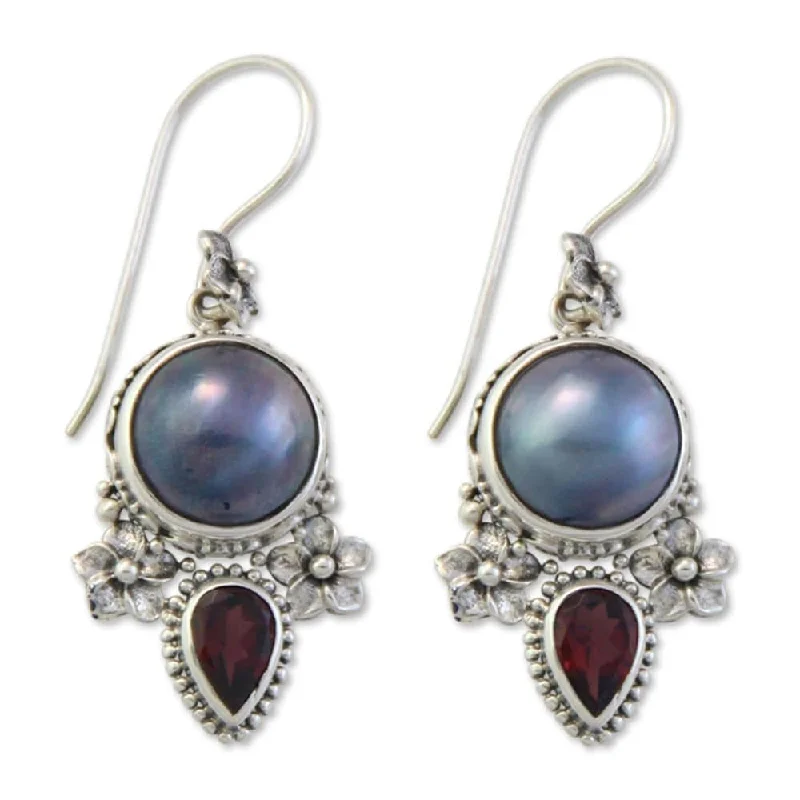 Handmade Silver 'Frangipani Trio' Pearl Garnet Earrings (13 mm) (Indonesia) - 1.9" L x 0.8" W x 0.3" D