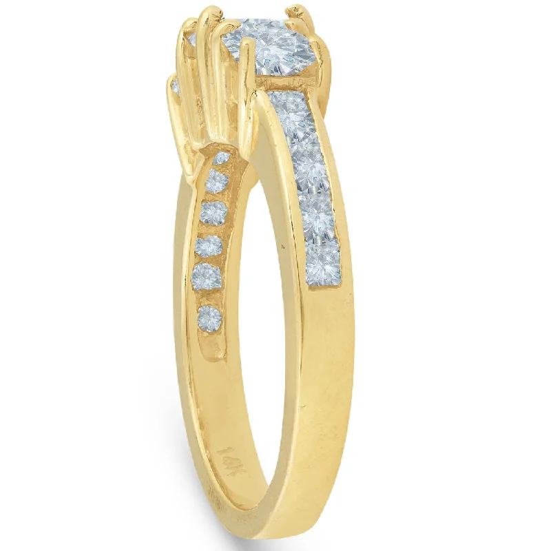 2ct Three Stone Diamond Ring Yellow Gold