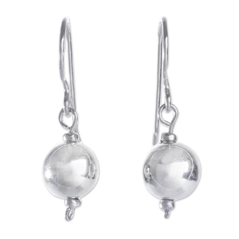 Handmade Sterling Silver 'Eternal Moonlight' Earrings (Peru)