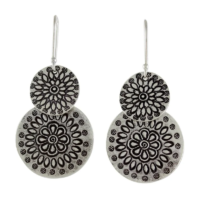 Handmade Silver 'Karen Sunflowers' Earrings (Thailand) - 2.1L*1.1W